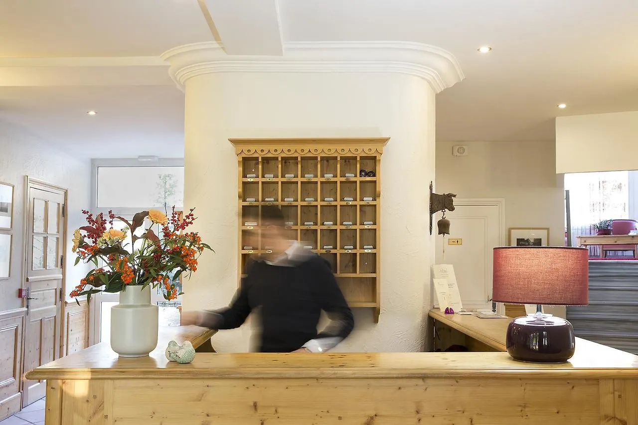 Hotel Les Mesanges Saint-Martin-d'Uriage  Франция