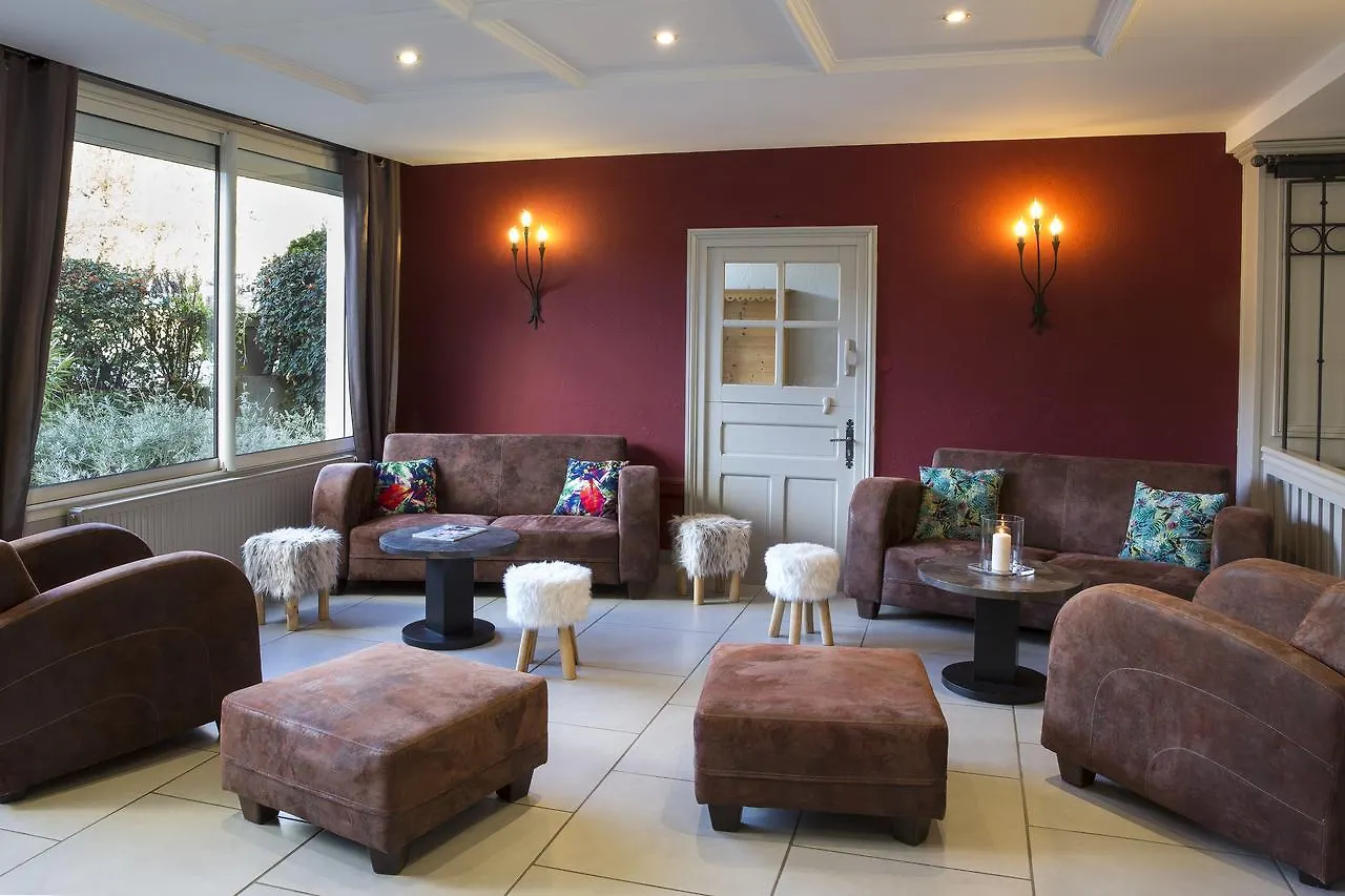 Hotel Les Mesanges Saint-Martin-d'Uriage  3*,  Франция